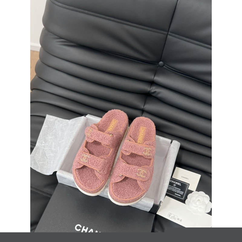 Ch*el slippers